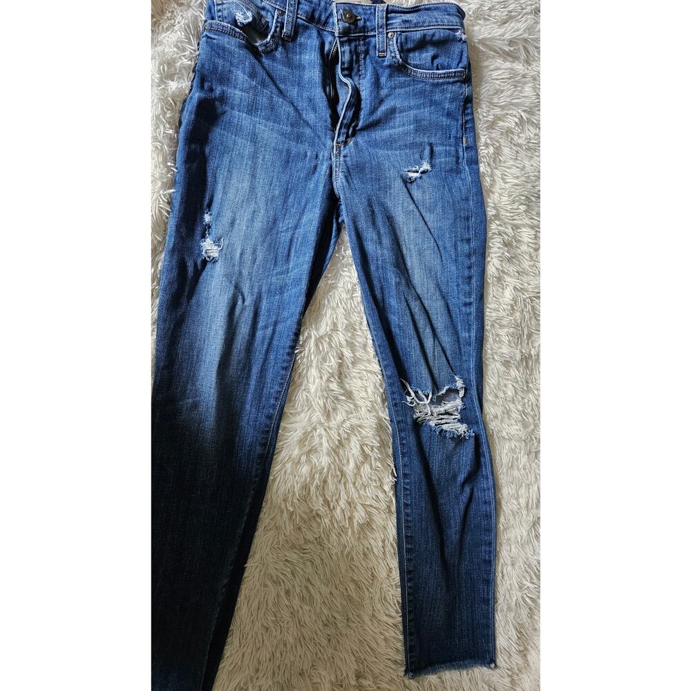 Joe's Jeans Skinny Women's size 29 Distressed with Raw hem